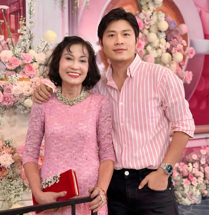 Nhạc sĩ Nhật ký của mẹ mong được nhận tin nhắn bất ngờ của má từ phương trời xa - Ảnh 1. Nguyễn Văn Chung - Ảnh 1.