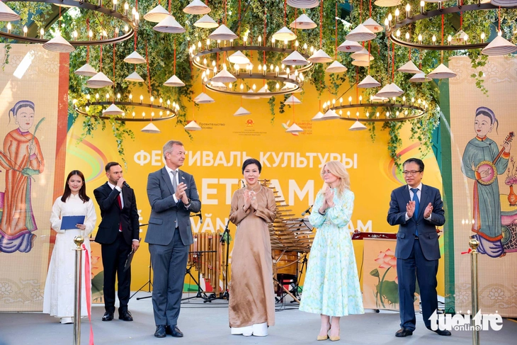 Phu nhân Ngô Phương Ly - Ảnh 5.