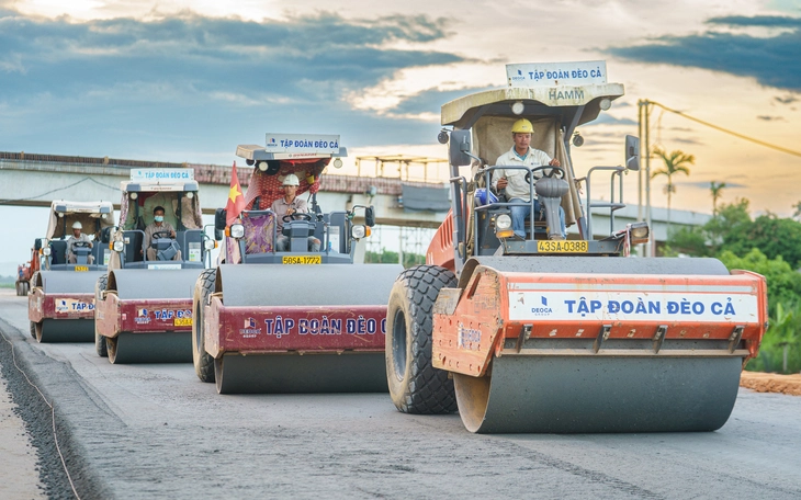 Cao tốc Quảng Ngãi - Hoài Nhơn vẫn còn vướng mặt bằng, trước ngày 15-10 phải 'gỡ' xong - Ảnh 5.