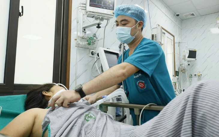 TP.HCM và Nam Bộ có đợt nóng oi bức ‘đổ mồ hôi hột’ giữa mùa mưa, do đâu?- Ảnh 2.