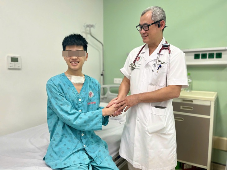Hồi sinh giọng nói cho thiếu niên 16 tuổi - Ảnh 1. giọng nói - Ảnh 1.