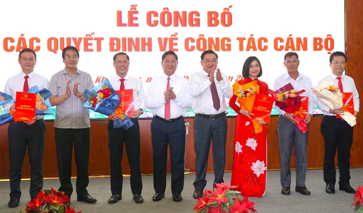 Bổ nhiệm lãnh đạo Ban quản lý Khu kinh tế và Khu công nghiệp tỉnh Khánh Hòa - Ảnh 1.