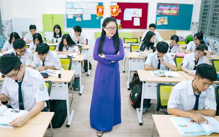 Bộ Nội vụ hướng dẫn dự kiến vị trí việc làm lãnh đạo, công chức cấp xã - Ảnh 2.