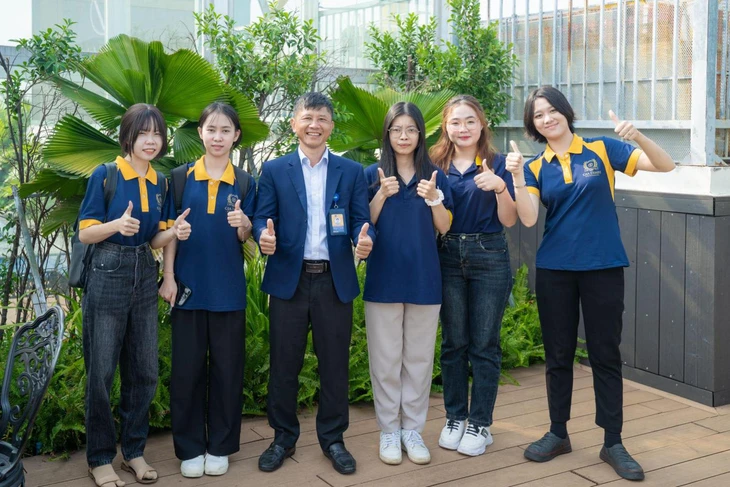 Giảng viên đại học mang 'thế giới thật' lên giảng đường để chinh phục Gen Z - Ảnh 3.