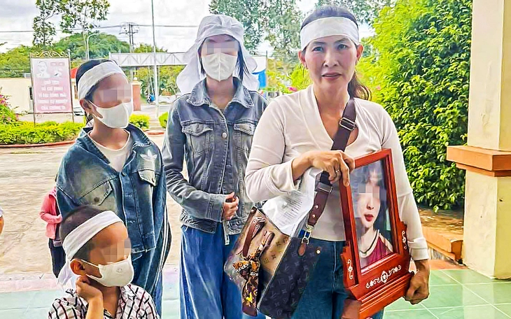 Khởi tố tài xế tông nữ sinh Vĩnh Long tử vong - Ảnh 1. Khởi tố tài xế tông nữ sinh Vĩnh Long tử vong - Ảnh 1.