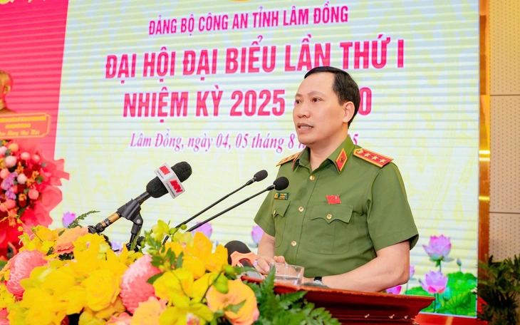 Bé trai 16 tháng tuổi bị ném xuống sàn ximăng ở cửa hàng xăng dầu- Ảnh 2.