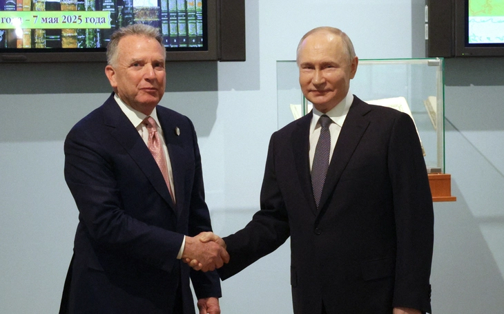 Ông Trump tuyên bố đang cố rút Mỹ khỏi cuộc xung đột ở Ukraine - Ảnh 3.