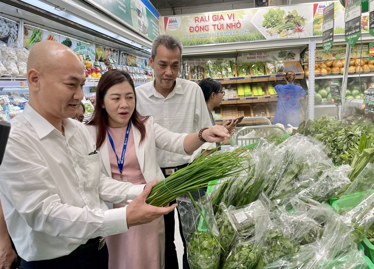 Người tiêu dùng yên tâm hơn với rau, thịt, cá... được gắn Tick xanh trách nhiệm - Ảnh 3.