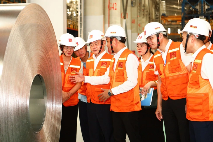 Sản xuất thành công tôn siêu bền Hoa Sen Mag Shield  - Ảnh 3.