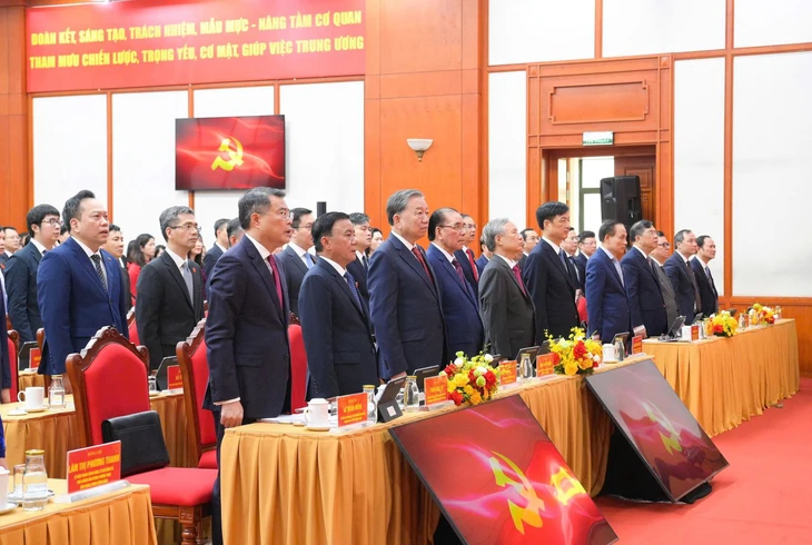 Trung ương Đảng - Ảnh 1.