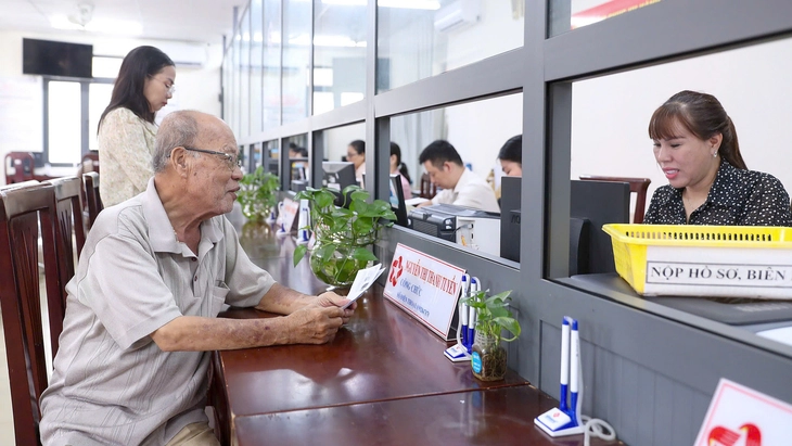 hưởng chế độ - Ảnh 1.