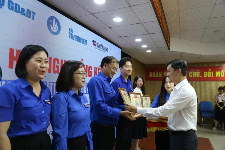 AI tiếp sức cho sĩ tử ôn luyện, ổn định tâm lý - Ảnh 2.