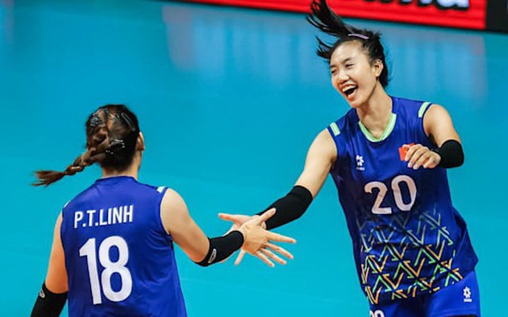Lần đầu tiên trong lịch sử, bóng chuyền nữ Việt Nam chỉ kém Thái Lan 1 bậc - Ảnh 2.