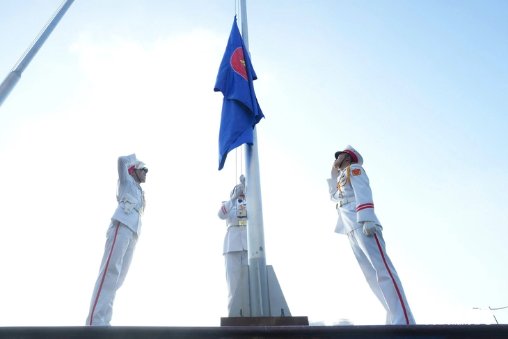 Lễ thượng cờ đón tuổi 58 của ASEAN tại Hà Nội và TP.HCM- Ảnh 7.
