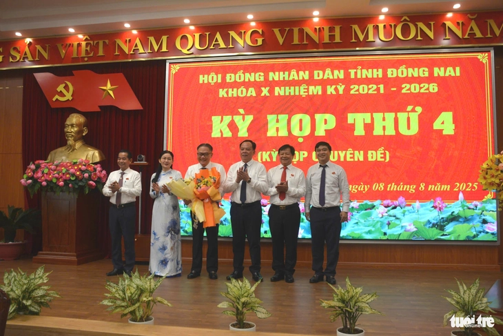 Chánh văn phòng UBND tỉnh giữ chức phó chủ tịch UBND tỉnh Đồng Nai - Ảnh 2.