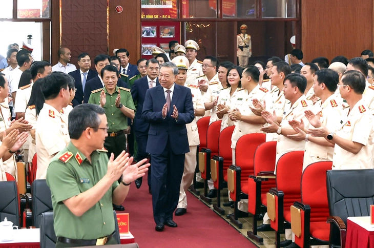 Tổng Bí thư - Ảnh 2.