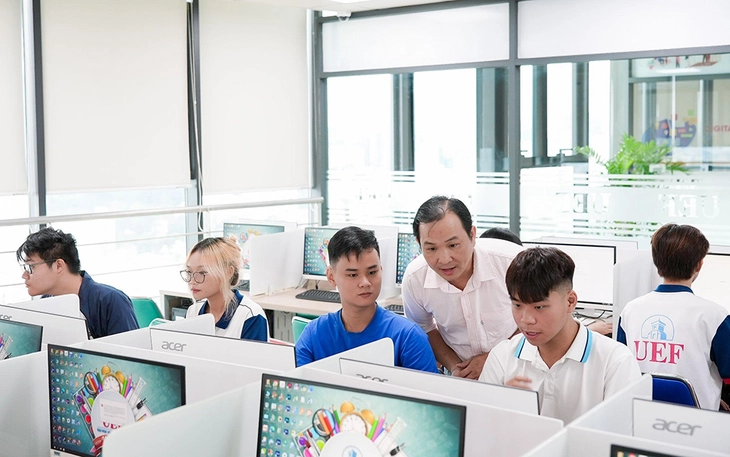 Chờ điểm chuẩn, nhiều thí sinh chọn xét học bạ để an tâm - Ảnh 5.
