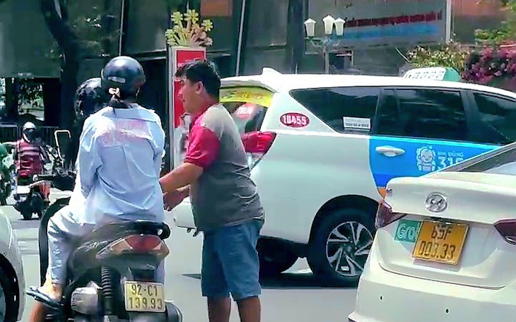 Điểm chuẩn đại học, gần 10 điểm mỗi môn vẫn rớt; Nút giao An Phú làm kiểu xây ‘dần dần’ - Ảnh 2.