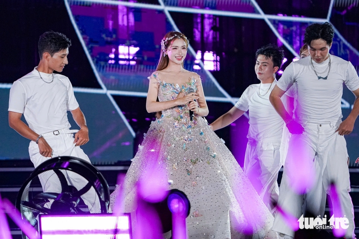 V Concert - Ảnh 19.