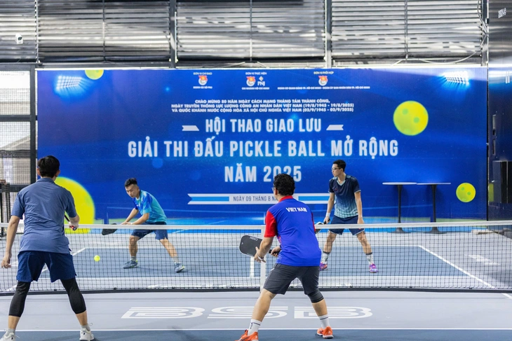Sôi nổi Giải Pickleball cán bộ đoàn viên TP.HCM - Ảnh 2.