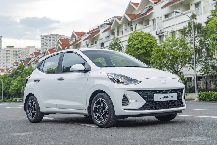 'Con cá Hyundai Grand i10 muốn lớn cũng khó, khi cái ao đầy xe cùng tầm tiền mà ngon hơn' - Ảnh 10.
