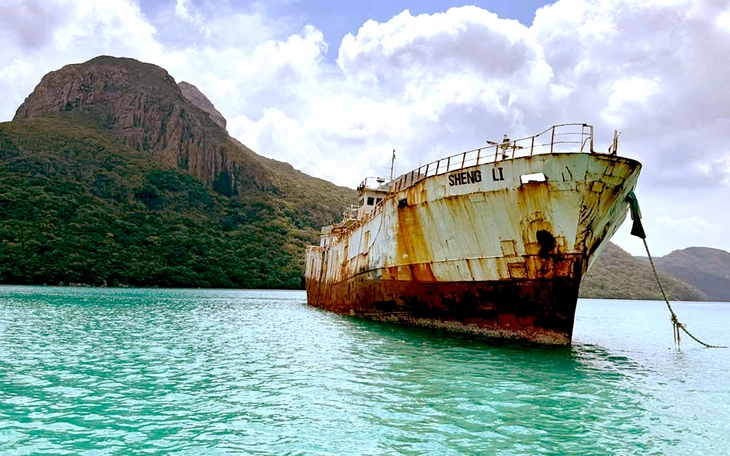 Di dời xác tàu Sheng Li - điểm check in gây sốt cho giới trẻ ở Côn Đảo - Ảnh 2.