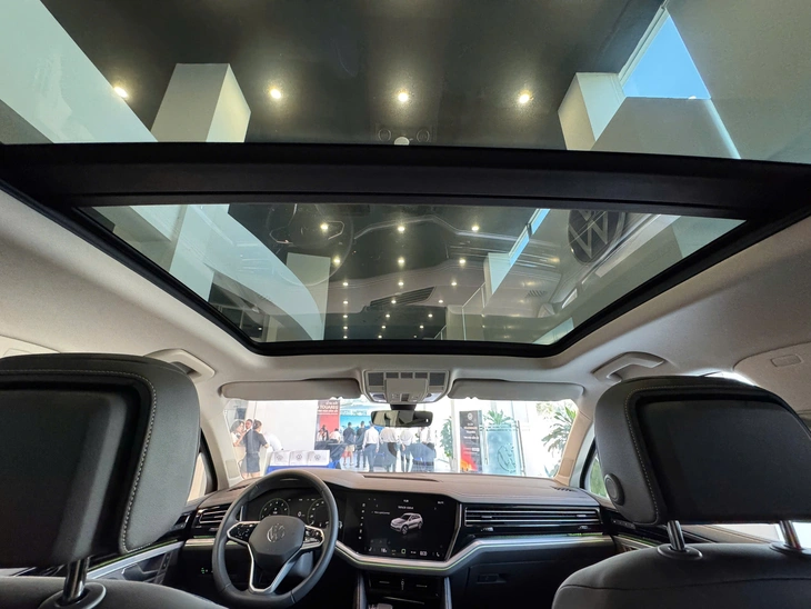 Volkswagen Touareg - Ảnh 14.