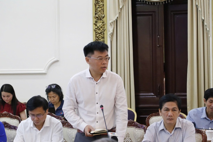TS Trương Minh Huy Vũ: Kinh tế TP.HCM cải thiện nhờ tháo gỡ các dự án tồn đọng, khơi thông dòng vốn - Ảnh 1.