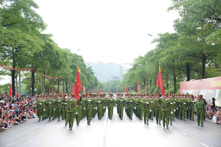 diễu binh - Ảnh 2.