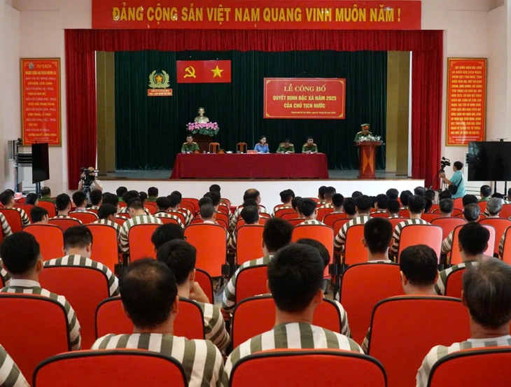 Trại tạm giam Chí Hòa ngày đặc xá dịp 2-9 - Ảnh 1.