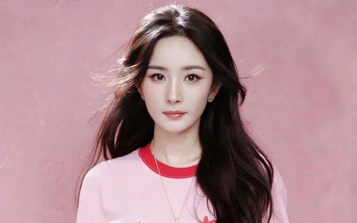 Nhất tiếu tùy ca lập kỷ lục, mở màn ấn tượng cho đường đua cổ trang Hoa ngữ cuối năm - Ảnh 7.