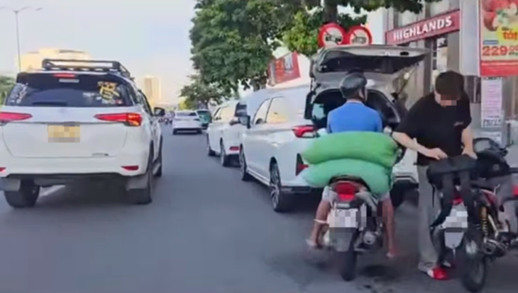 cảnh sát giao thông - Ảnh 1.
