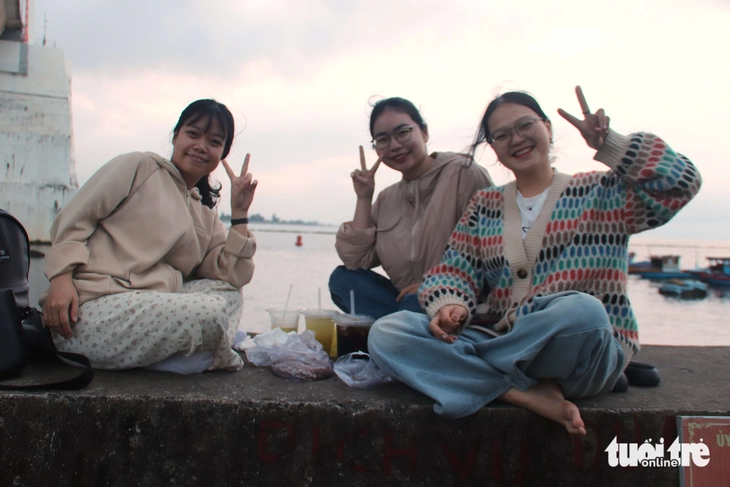 Tọa độ ngắm hoàng hôn cực chill của giới trẻ Đà Nẵng - Ảnh 7.