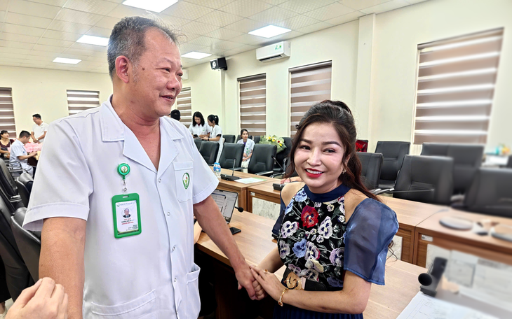 Ca ghép tim xuyên đêm cho một cậu bé 15 tuổi - Ảnh 2.