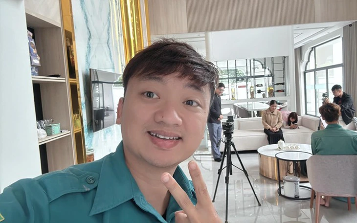 Netizen cảm thán cách Apple quảng cáo iPhone Air tại Hàn: 'Tinh tế đến đau lòng' - Ảnh 2.