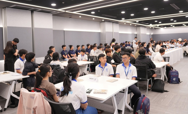 Sinh viên học tại doanh nghiệp làm game phát hành toàn cầu- Ảnh 3. Sinh viên học tại doanh nghiệp làm game phát hành toàn cầu - Ảnh 3.