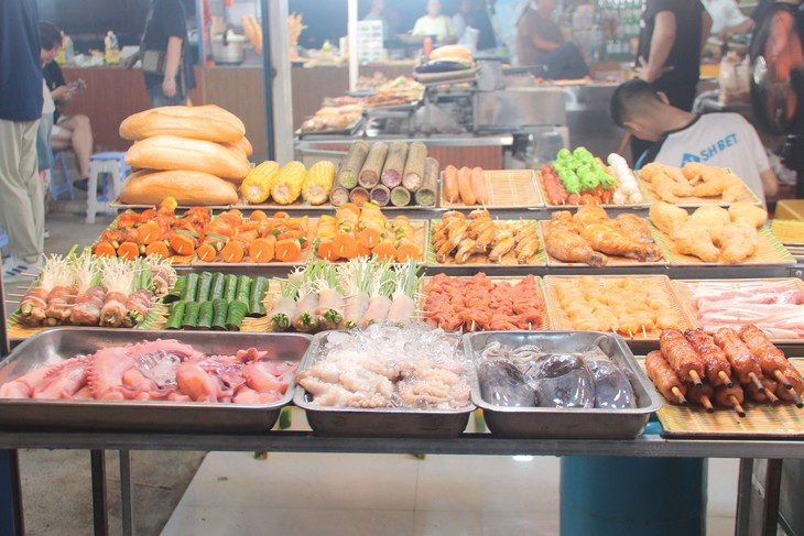chợ đêm Sơn Trà - Ảnh 9.