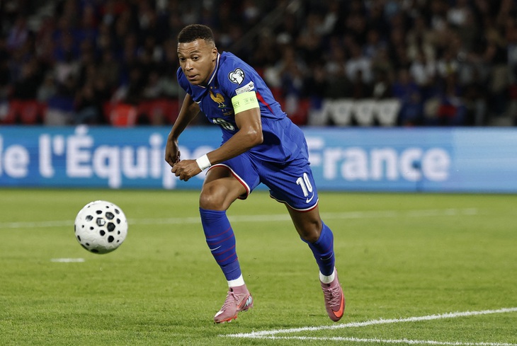 Mbappe: Tôi sẽ không khuyên con mình bước vào thế giới bóng đá - Ảnh 1.