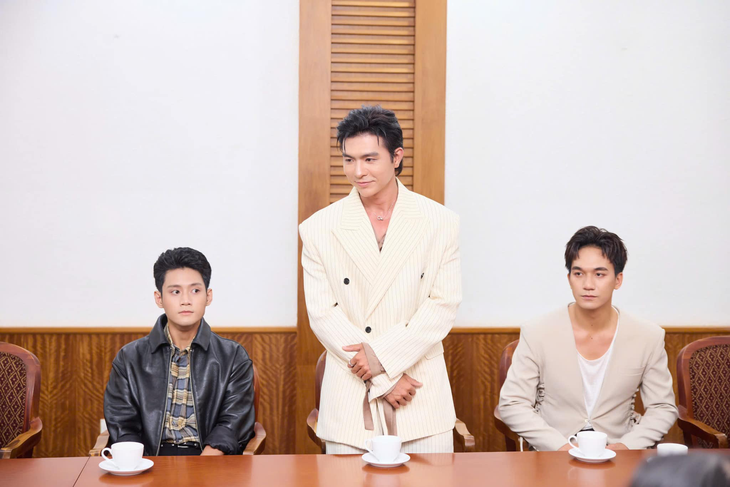 Mưa đỏ - Ảnh 2.