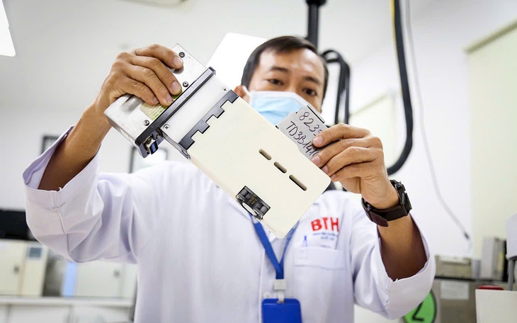 Lần đầu Việt Nam điều trị thành công ca bạch cầu cấp bằng liệu pháp tế bào khó nhất  - Ảnh 3.