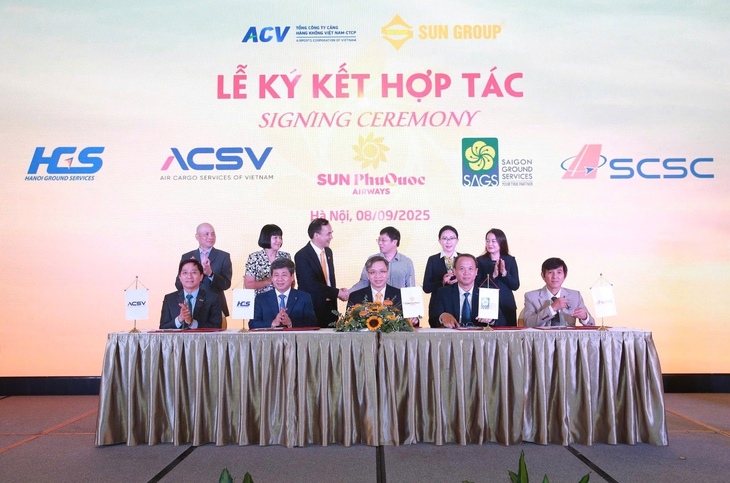 Các công ty thành viên của ACV và Sun PhuQuoc Airways ký kết hợp đồng cung cấp dịch vụ - Ảnh 1.