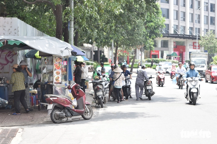 vỉa hè - Ảnh 2.