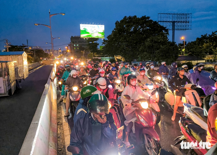 cầu Bình Triệu - Ảnh 1.