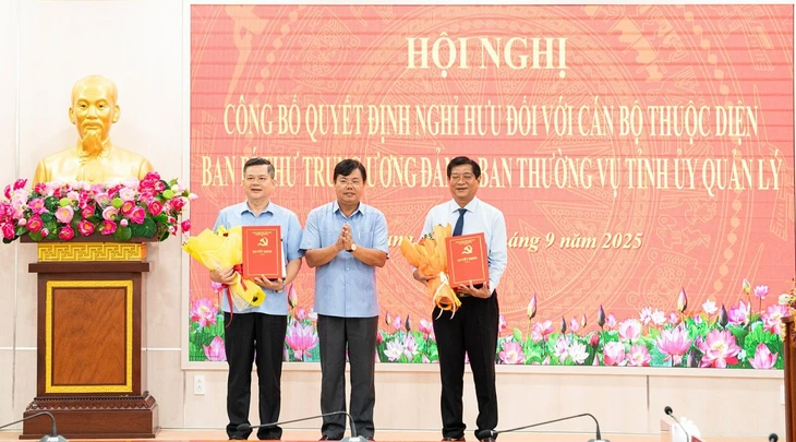 Phó chủ tịch UBND tỉnh xin thôi việc hưởng chế độ Nghị định 178 - Ảnh 1.