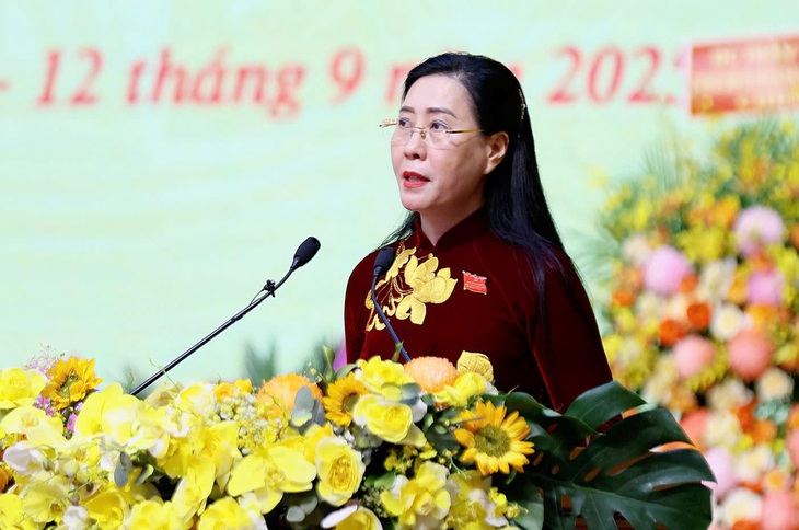 Bà Bùi Thị Quỳnh Vân giữ chức Bí thư Tỉnh ủy Quảng Ngãi nhiệm kỳ 2025-2030 - Ảnh 1.