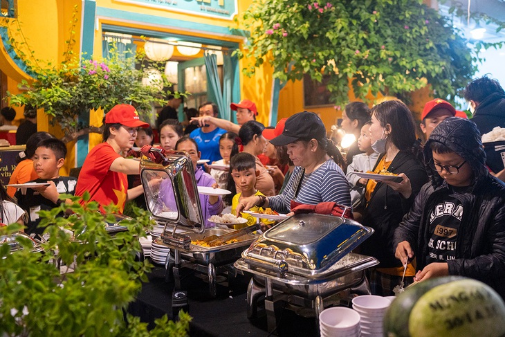 buffet - Ảnh 1.