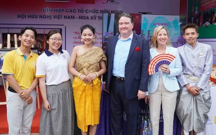 Cần Thơ kêu gọi doanh nghiệp Hàn Quốc đầu tư vào 5 lĩnh vực ưu tiên - Ảnh 2.