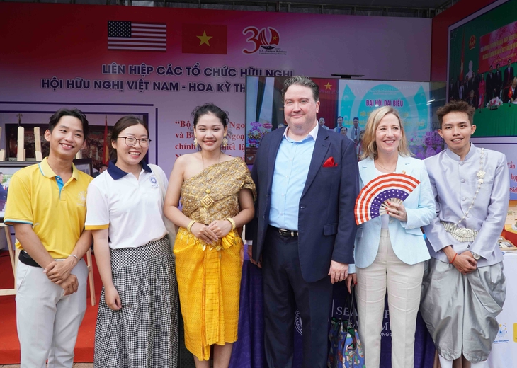 Giao lưu hữu nghị Việt Nam - Hoa Kỳ tại Cần Thơ - Ảnh 1.