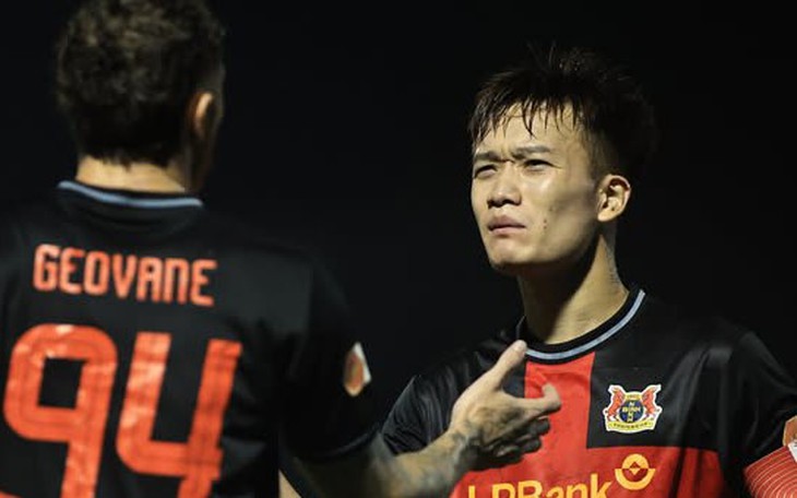 HLV Chu Đình Nghiêm: 'Quang Hải quá xuất sắc' - Ảnh 4.