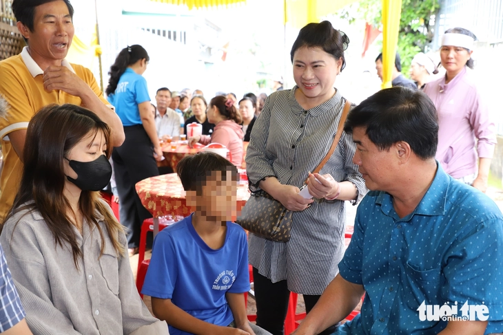 Bé trai cứu bạn trong thảm án ở Đắk Lắk: 'Cháu sợ lắm, nhưng phải cứu bạn' - Ảnh 3.